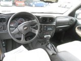 2007 Chevrolet TrailBlazer LS 4x4 Dashboard