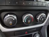 2010 Dodge Caliber SXT Controls