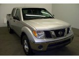 2008 Radiant Silver Nissan Frontier SE Crew Cab 4x4 #7135516
