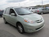 2006 Toyota Sienna XLE AWD Front 3/4 View