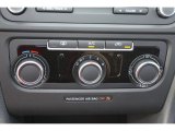 2013 Volkswagen Golf 2 Door Controls