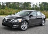 2013 Nissan Altima 2.5 SL Front 3/4 View