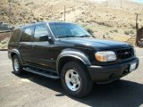 2001 Ford Explorer XLT 4x4 Front 3/4 View