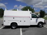 2006 GMC Savana Cutaway White