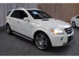 2010 Mercedes-Benz ML 63 AMG 4Matic Data, Info and Specs