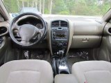 2004 Hyundai Santa Fe GLS 4WD Dashboard