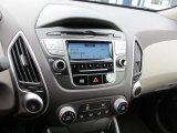 2013 Hyundai Tucson GL Controls