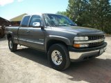 2000 Chevrolet Silverado 2500 LS Extended Cab 4x4 Front 3/4 View