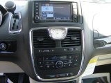 2013 Chrysler Town & Country Limited Controls