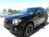 2009 Ford Escape XLT Sport V6 Front 3/4 View