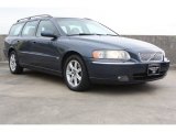 2005 Volvo V70 2.5T Front 3/4 View
