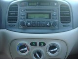 2007 Hyundai Accent GLS Sedan Controls