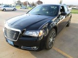 2012 Chrysler 300 S V8 Front 3/4 View