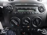 2008 Volkswagen New Beetle SE Coupe Audio System