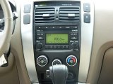 2009 Hyundai Tucson SE V6 Controls
