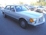 1987 Mercedes-Benz S Class 420 SEL Front 3/4 View