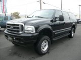 2003 Ford Excursion Limited 4x4 Front 3/4 View