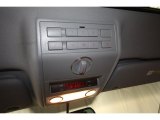 2008 Volkswagen Touareg 2 V8 Controls