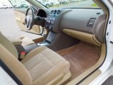 2008 Nissan Altima 2.5 S Blond Interior