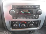2007 Mitsubishi Raider LS Double Cab 4x4 Controls