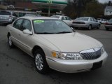 2002 Ivory Parchment Tri-Coat Lincoln Continental  #73142922