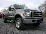 2006 Ford F350 Super Duty Lariat SuperCab 4x4 Front 3/4 View