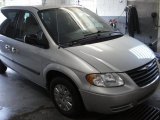 2007 Chrysler Town & Country 