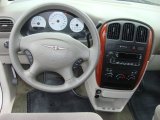 2006 Chrysler Town & Country  Dashboard