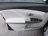 2013 Toyota Venza LE Door Panel