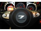 2009 Nissan 370Z Sport Coupe Controls