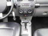 2003 Volkswagen New Beetle GLS Convertible Controls