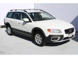 2013 Volvo XC70 3.2 Front 3/4 View