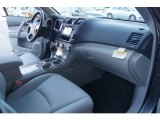 2013 Toyota Highlander  Dashboard