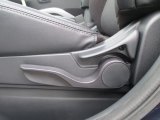 2013 Mitsubishi Outlander SE Front Seat