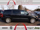 2013 Brilliant Black Crystal Pearl Chrysler Town & Country Touring #74156711