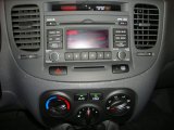 2010 Kia Rio Rio5 LX Hatchback Controls