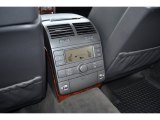 2005 Volkswagen Phaeton W12 4Motion Sedan Controls