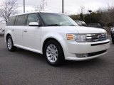 2011 Ford Flex SEL Front 3/4 View
