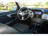 2010 Mercedes-Benz GLK 350 4Matic Dashboard