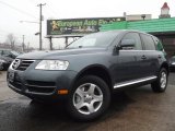 Shadow Blue Metallic Volkswagen Touareg in 2005