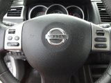 2012 Nissan Versa 1.8 SL Hatchback Controls