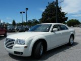 2005 Cool Vanilla Chrysler 300 C HEMI #7433976