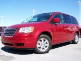 2008 Inferno Red Crystal Pearlcoat Chrysler Town & Country Touring #7430820