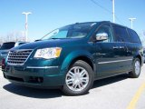 2009 Melbourne Green Pearl Chrysler Town & Country Limited #7430834