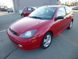 2004 Ford Focus ZX3 Coupe Front 3/4 View