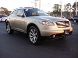 2003 Infiniti FX 35 AWD Front 3/4 View