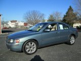 2004 Volvo S60 2.5T AWD Front 3/4 View
