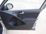 2013 Volkswagen Tiguan S Door Panel