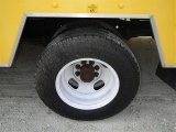 2009 GMC Savana Cutaway 3500 Commercial Moving Truck Wheel