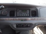 2000 Ford Crown Victoria Sedan Controls